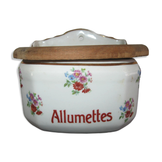 Boite à allumettes en porcelaine