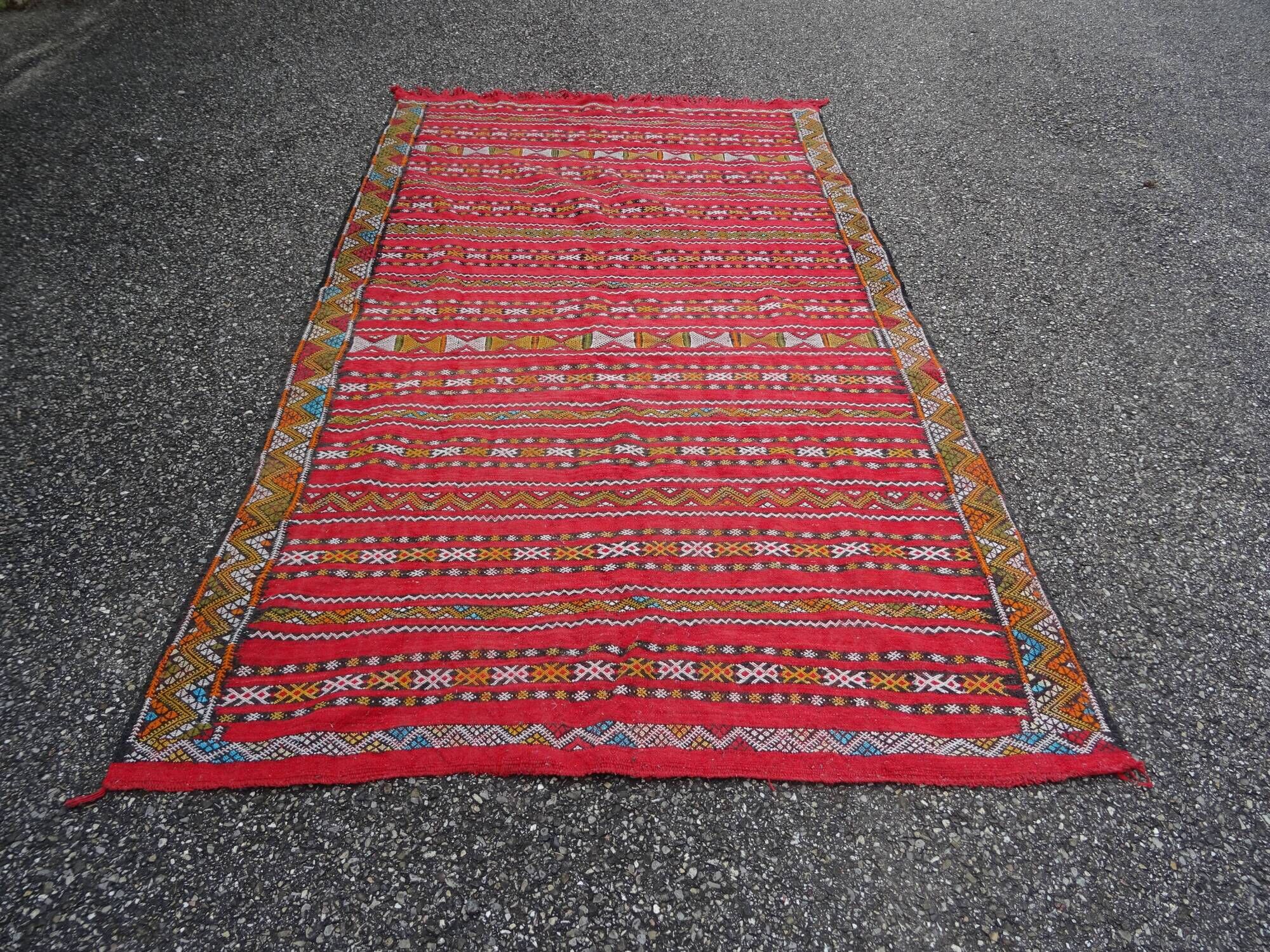 Handmade Berber Tuareg rug 233 x 133 cm