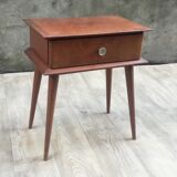 Bedside compass feet