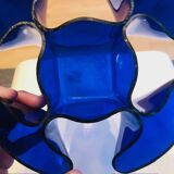 Vase bleu modèle "mouchoir" vintage