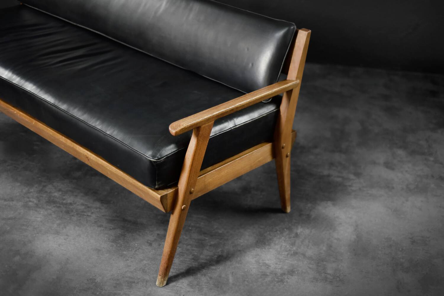 Vintage Mid-Century German Modern Oak & Black Leather Sofa, 1960s