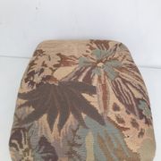 Repose-pied en bois rembourré vintage style Louis IV