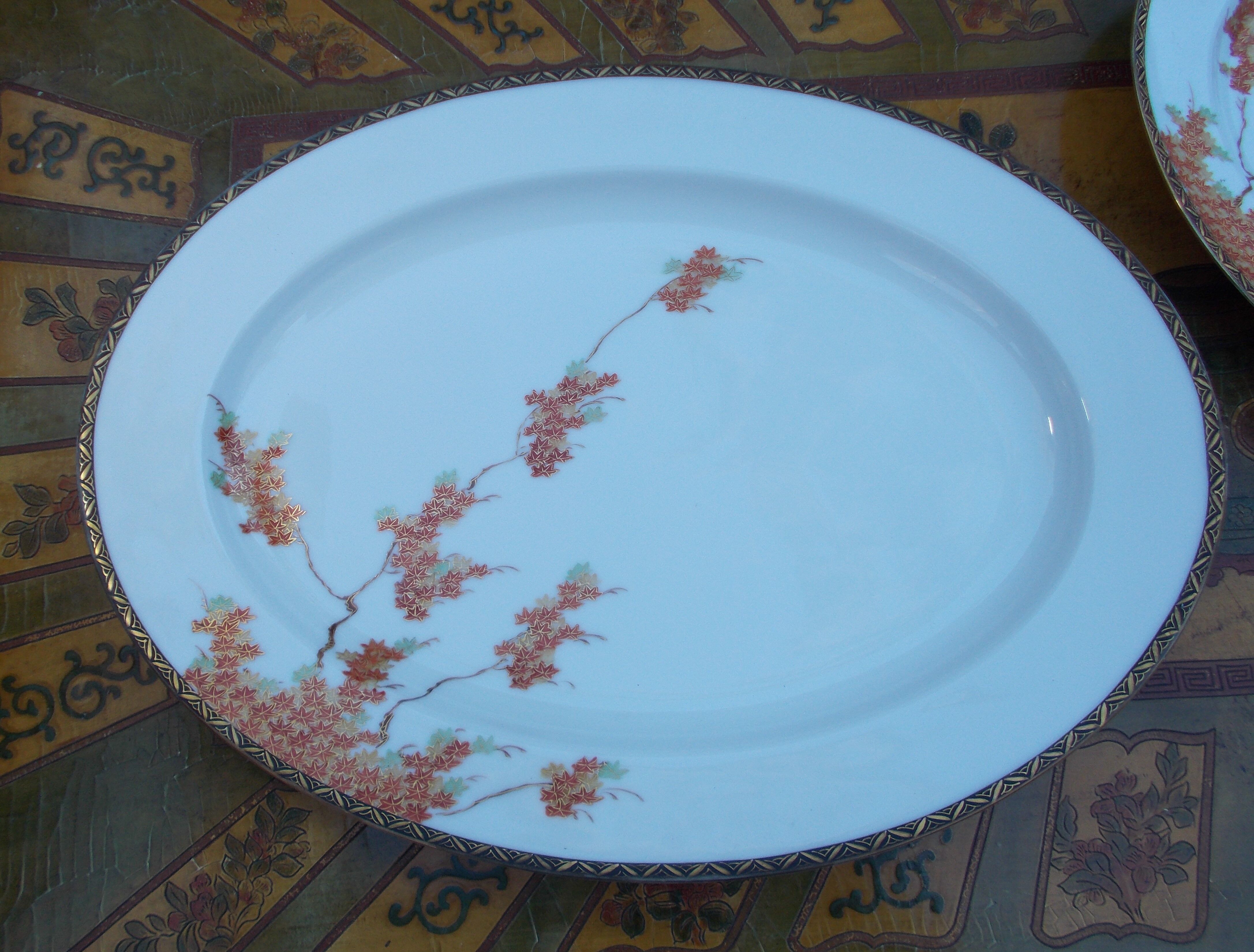 2 serving dishes vintage porcelain Japan