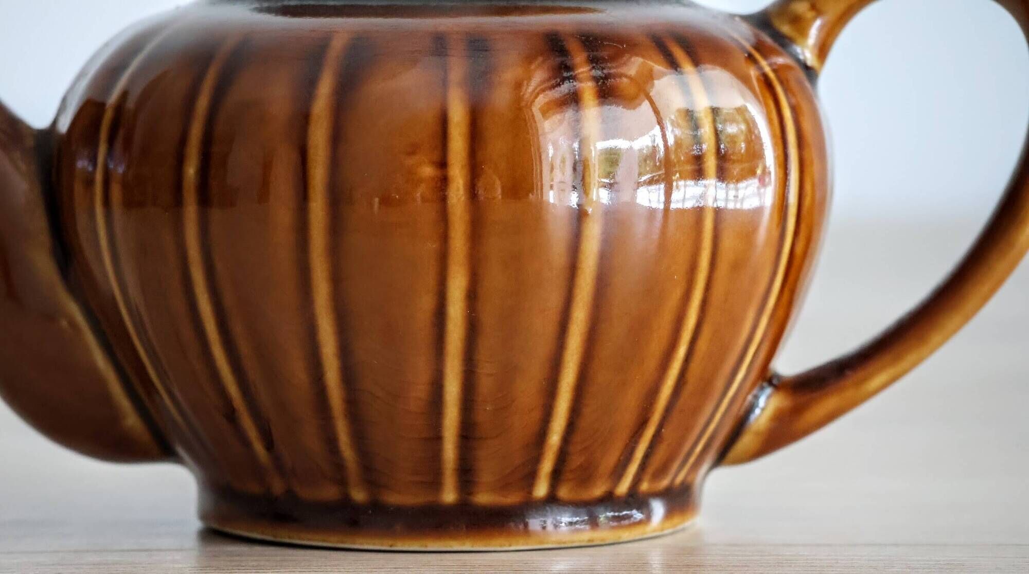 Théière chinoise style citrouille à panneaux marron vintage