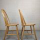 Paire de chaises en pin