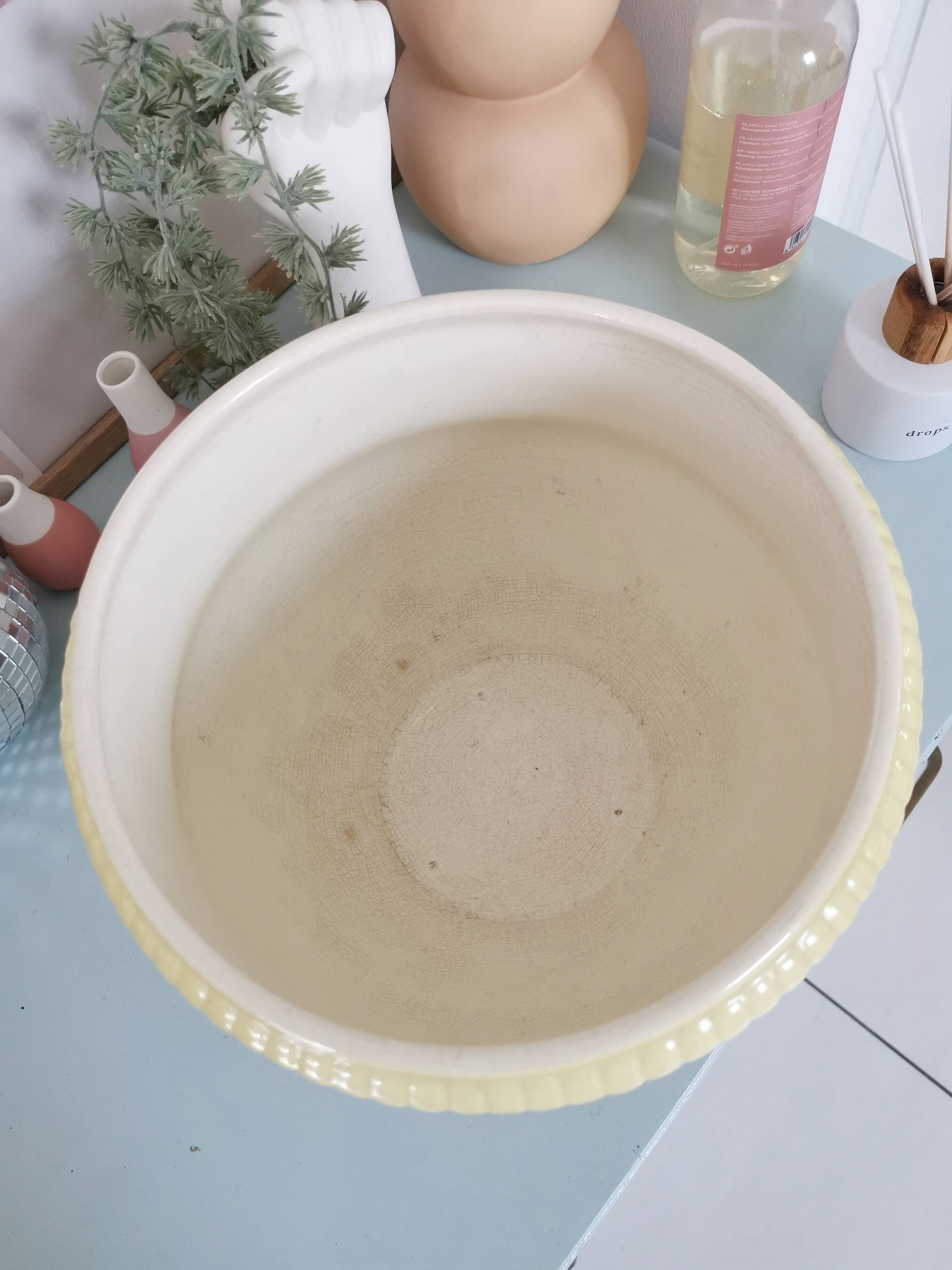 Hidden vase planter in slipware, Bruyne factory (Fives-Lille)
