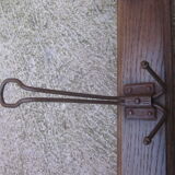 Old coat door has 5 racks