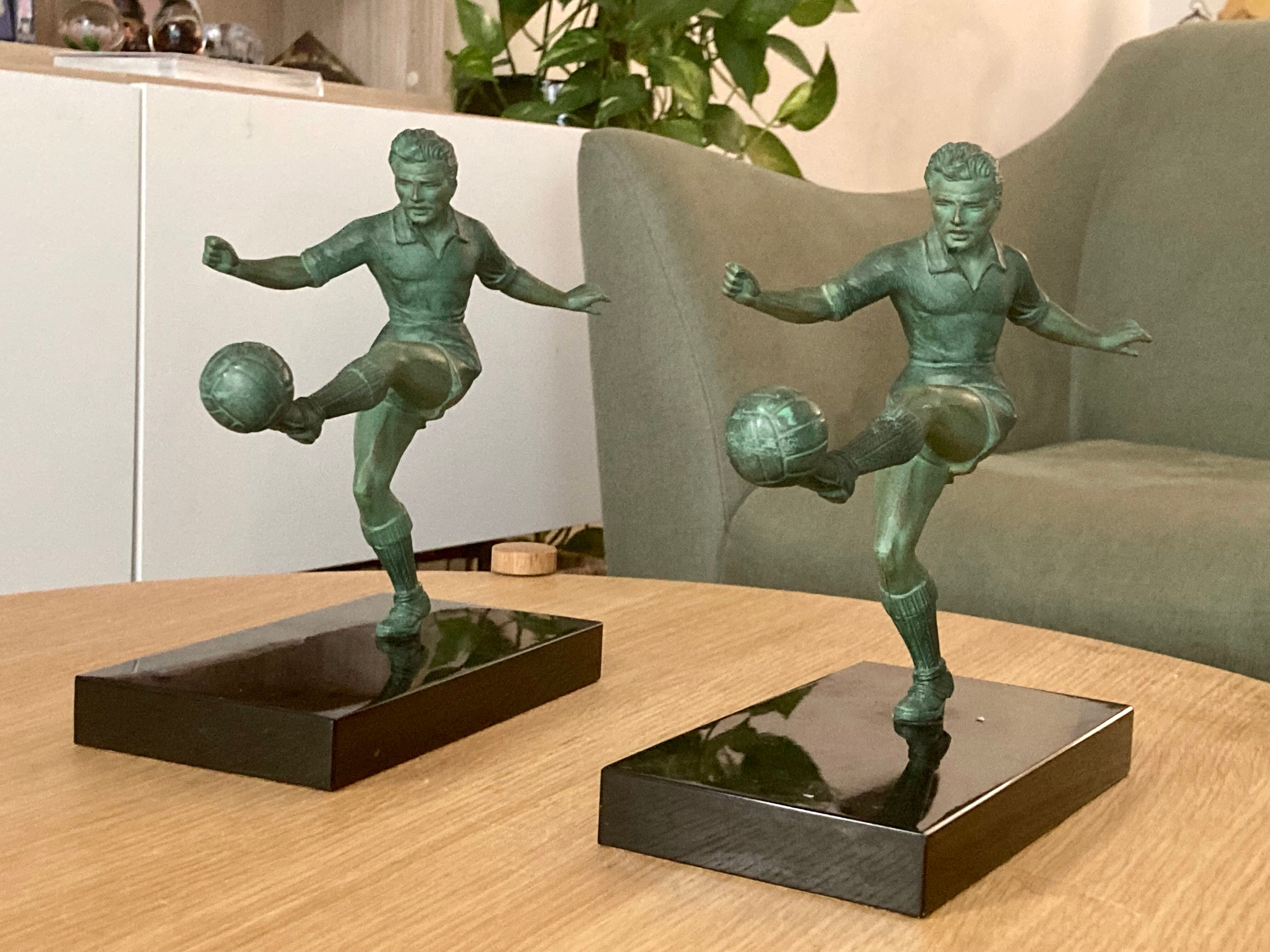 Pair of vintage bookends - Football players - excellent condition