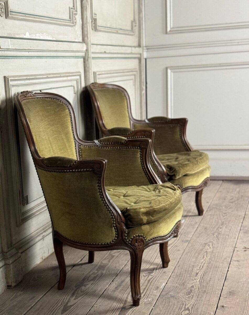 Pair of louis xv style armchairs in carved beech around 1920