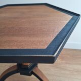 Pedestal table