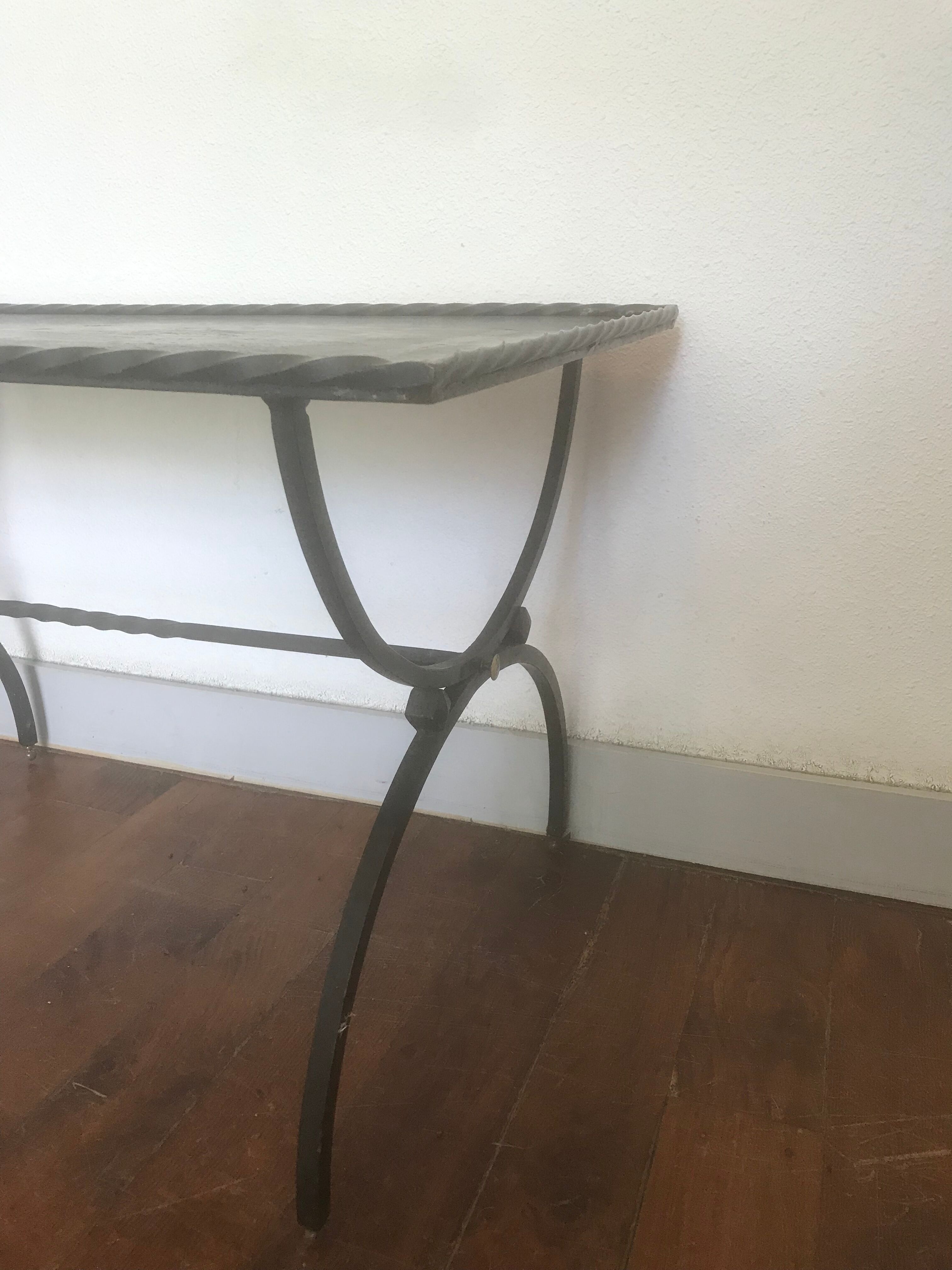 Table basse fer forgé et laiton 1950