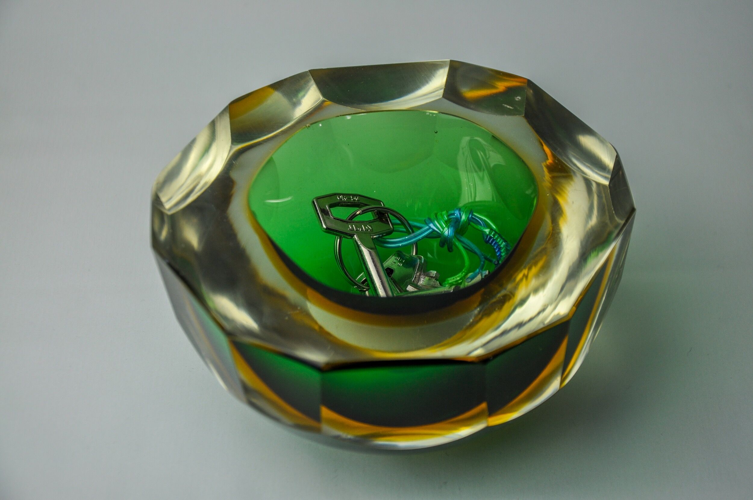Vide poche sommerso vert et jaune par seguso, verre de murano, italie, 1970