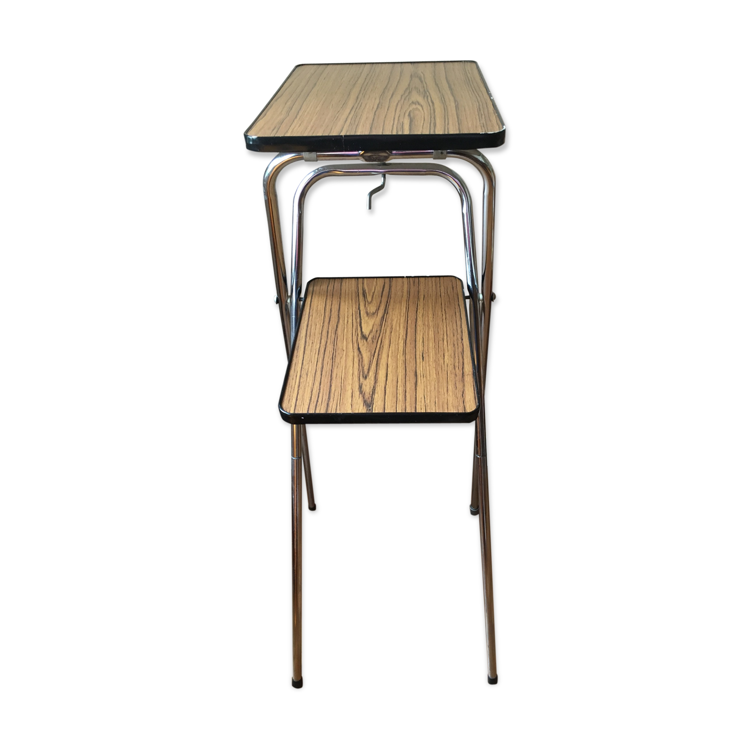 Formica projection table