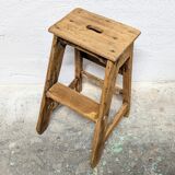 Petit escabeau en bois