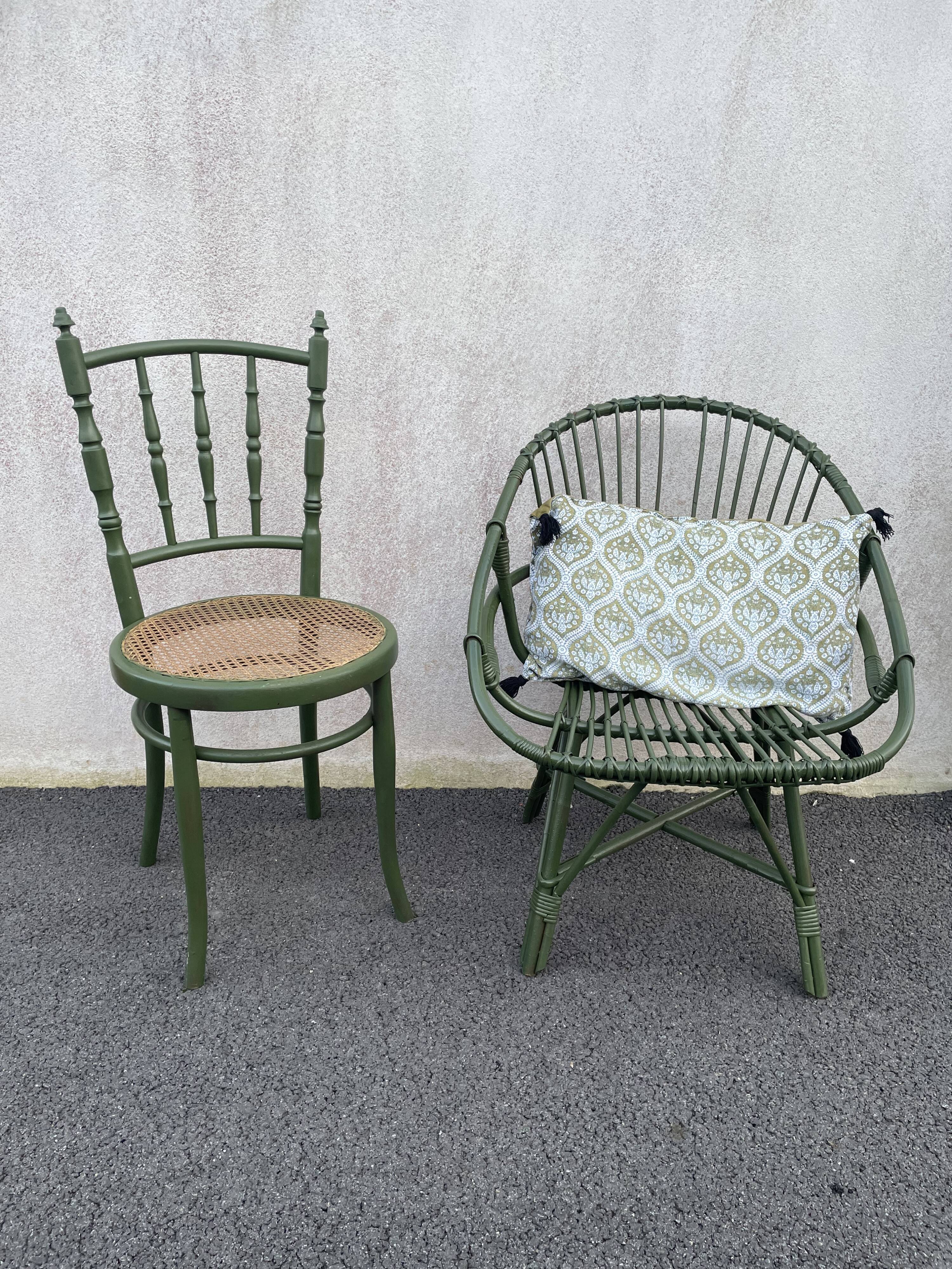 Mundus label canned chair