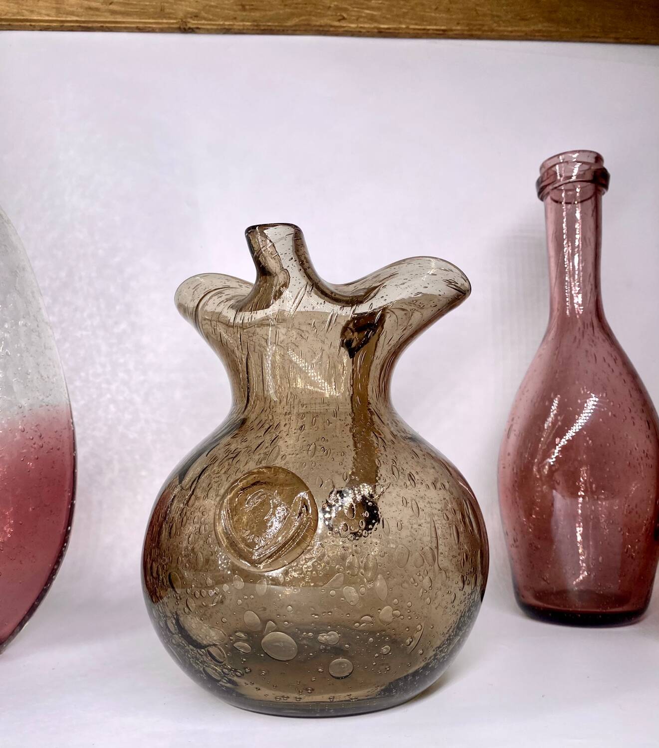 Large lot of Biot pitchers et vases