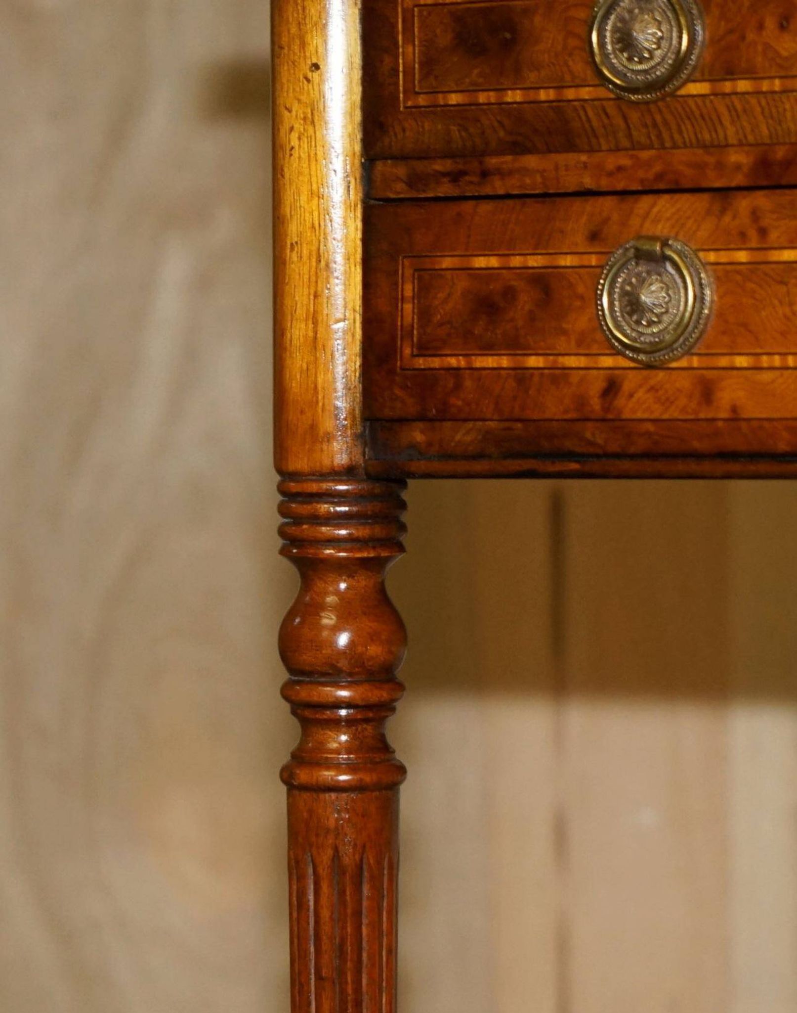 Console en Orme Burr & Bois Satiné restaurée, vers 1920