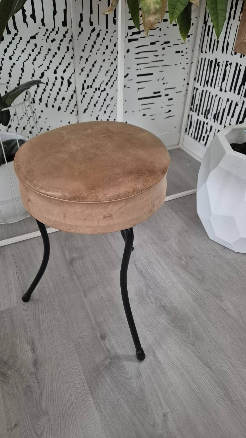Piano stool