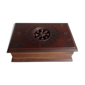 Old cigarette box in openwork varnished wood 30-40s
