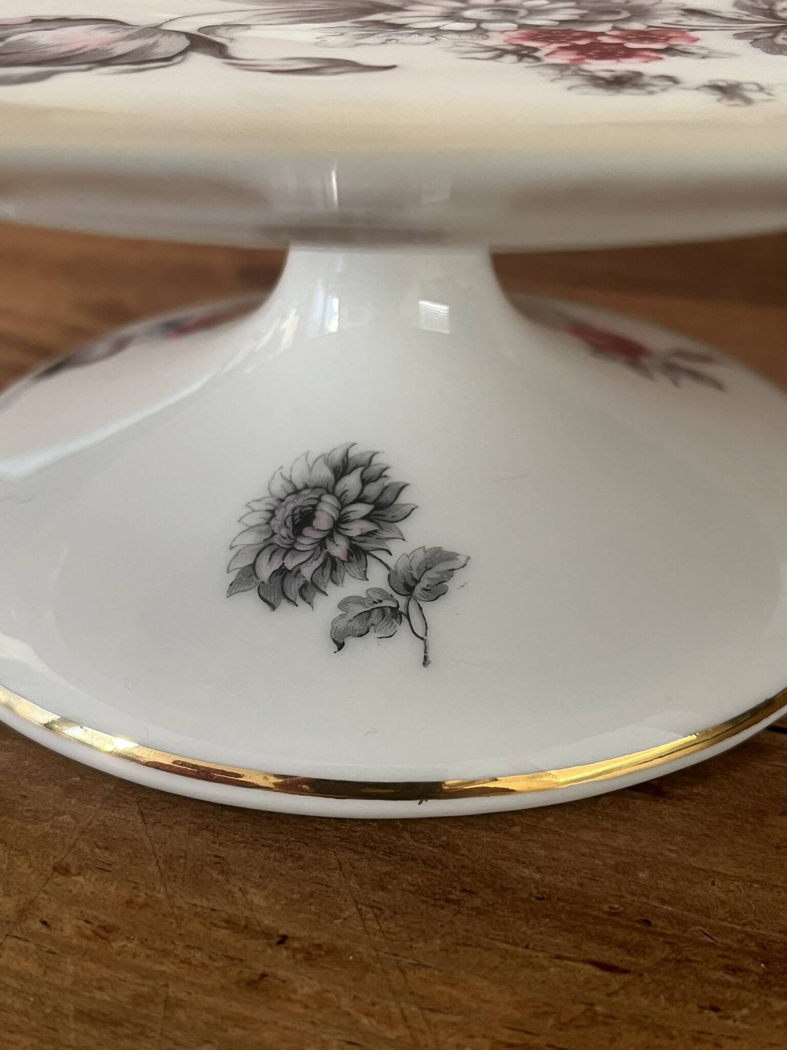 Limoges porcelain presentation plate
