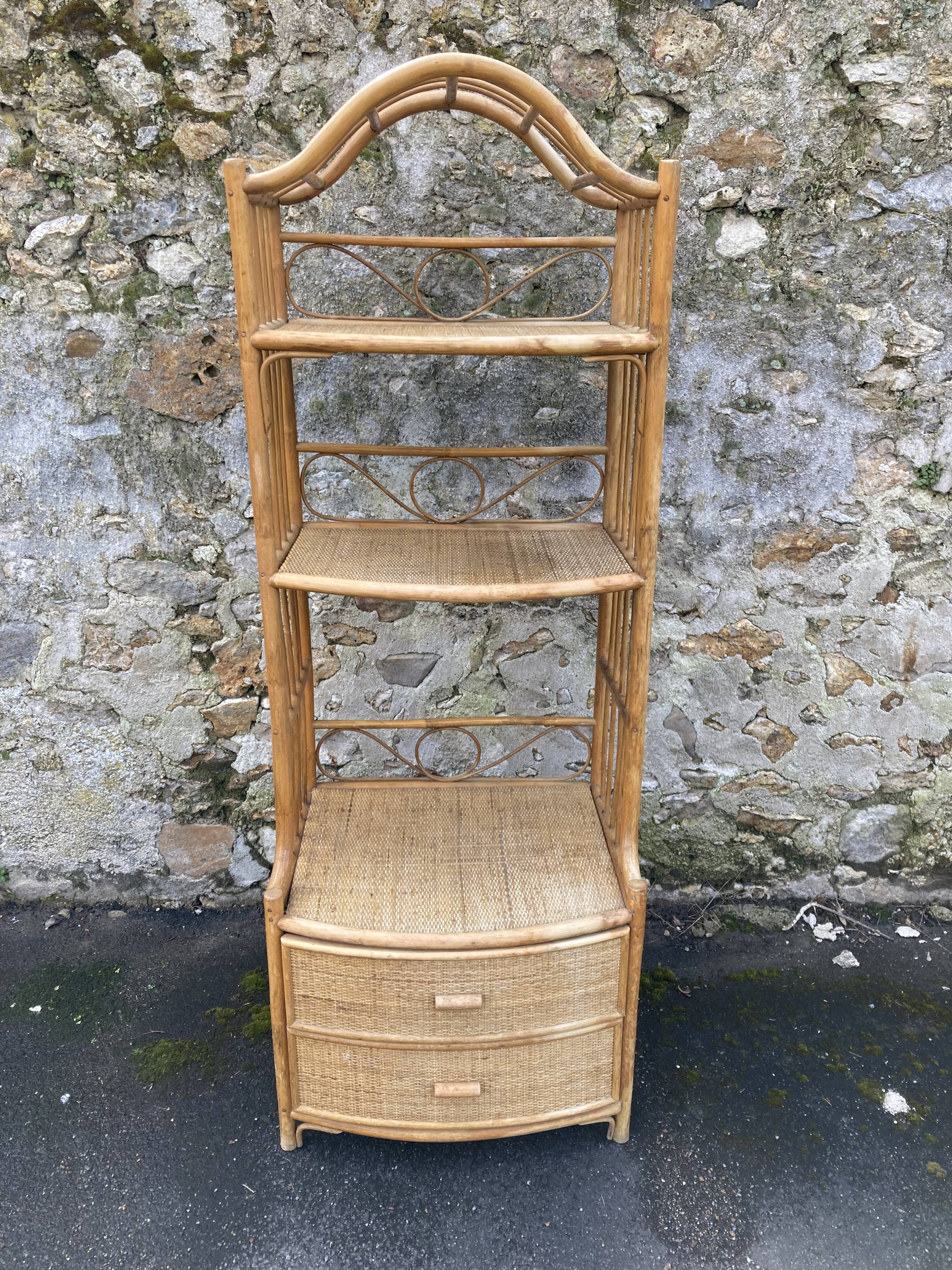 Rattan furniture for veranda.