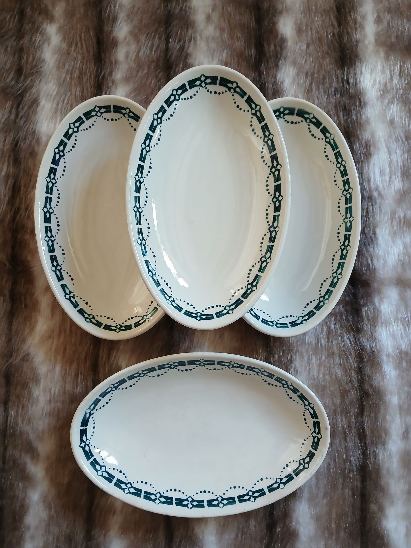 4 antique dishes in ironstone from Badonviller