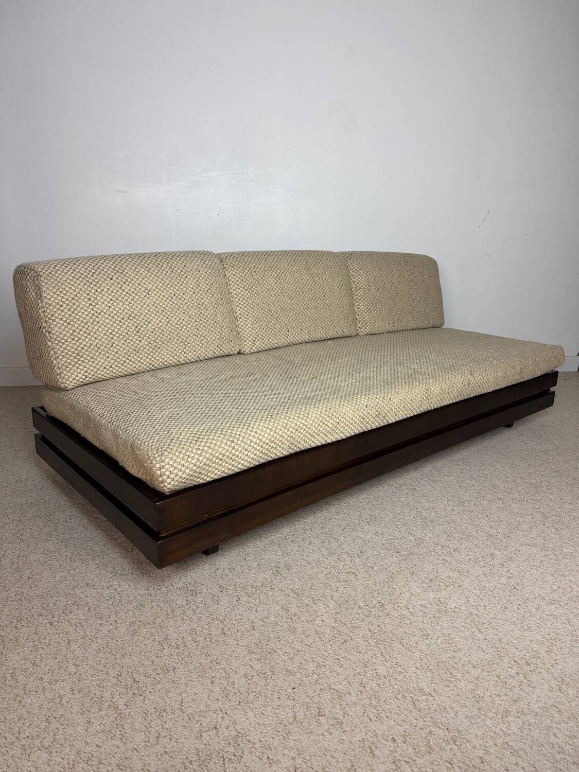Brutalist 3-seater bench – Regain spirit – France, 1970s