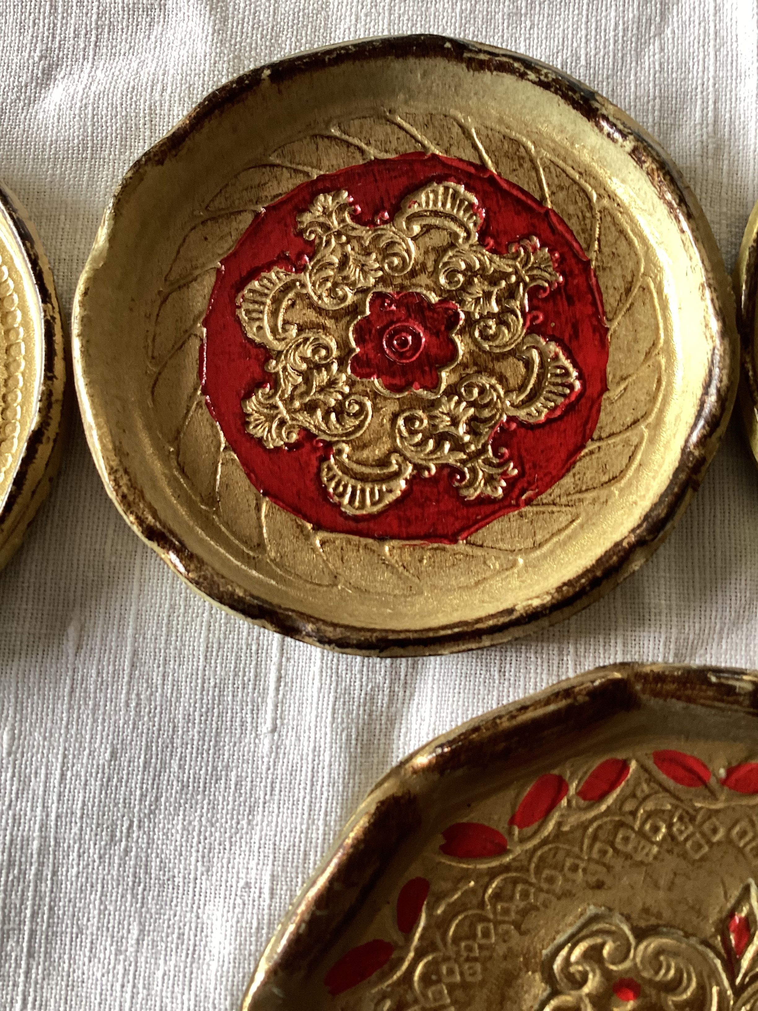 Set of six coasters with small plate