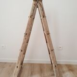 Wooden painter stepladder