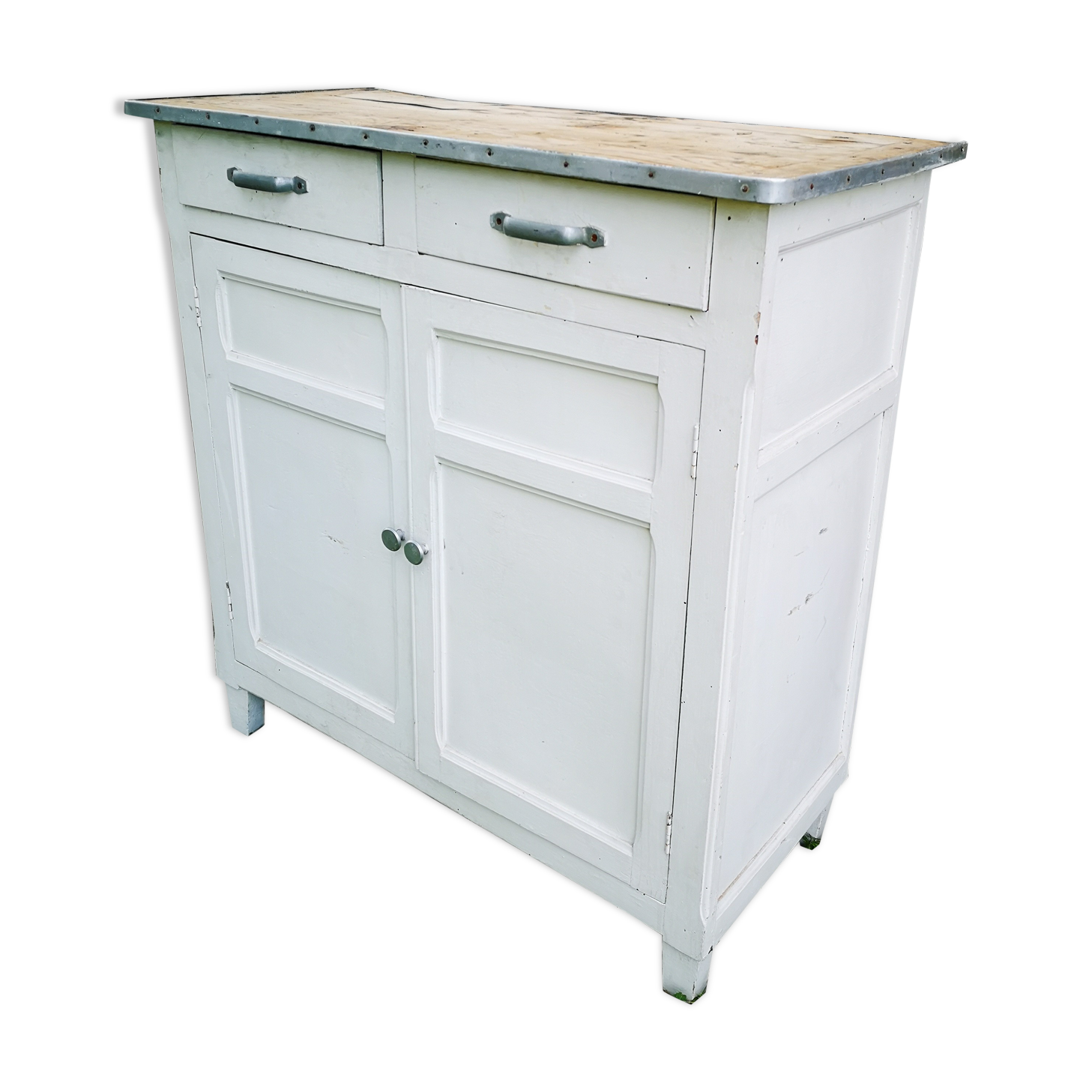 White parisian buffet