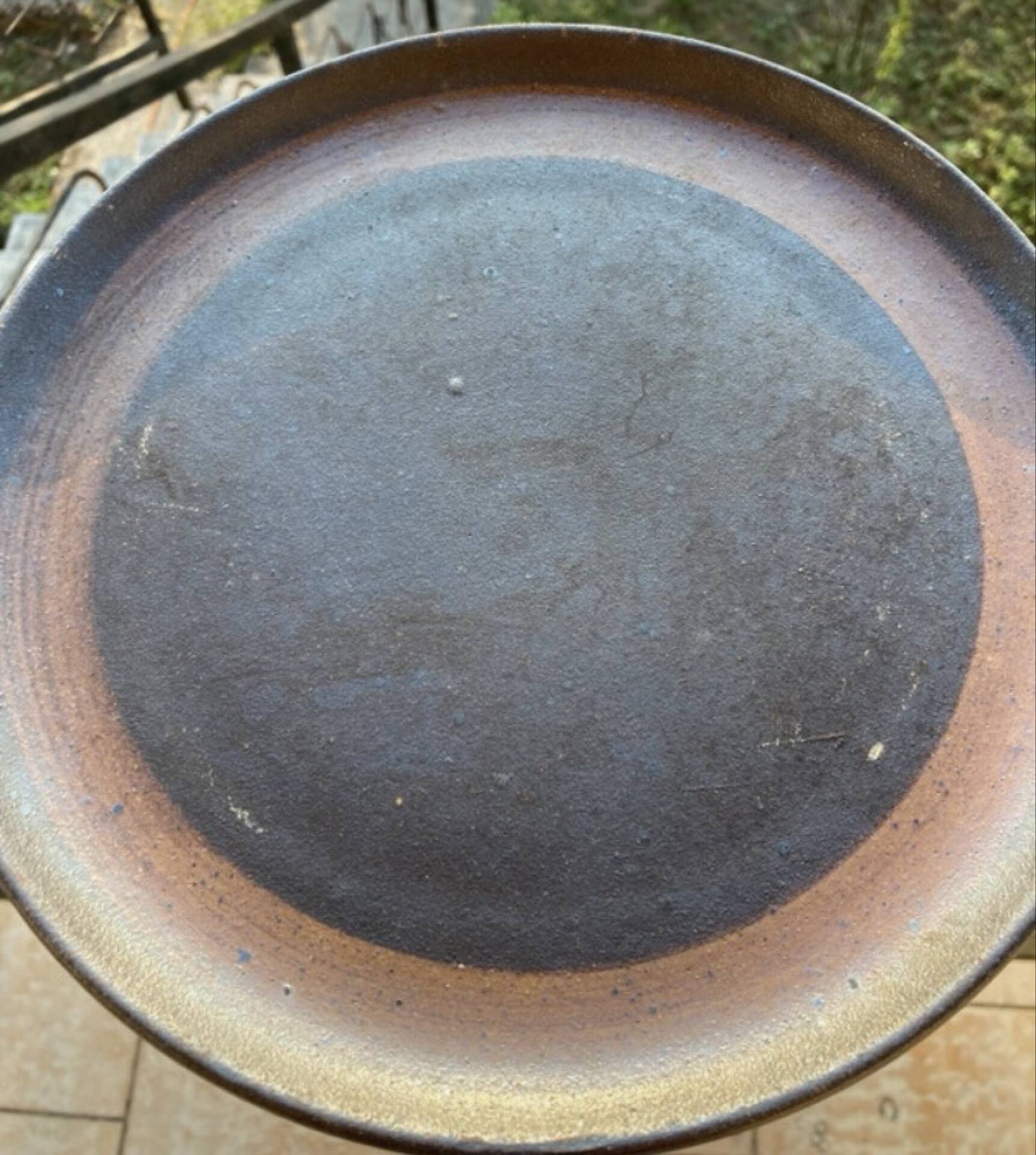 Raw organic flat plates Gre du Marais