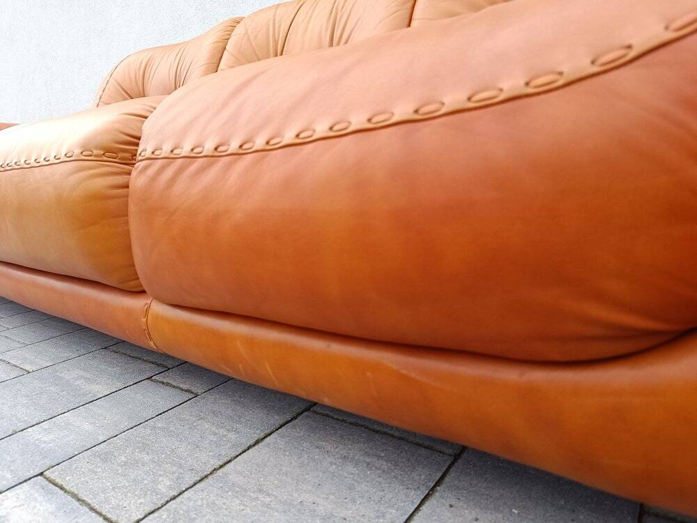 Canapé et fauteuils en cuir cognac par Sapporo pour Mobil, Italie