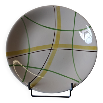 Very nice hollow serving dish from Gien model "Sarabande" in good condition.