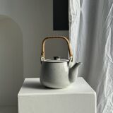 Petite théière asiatique en grès anse en rotin H11 D10