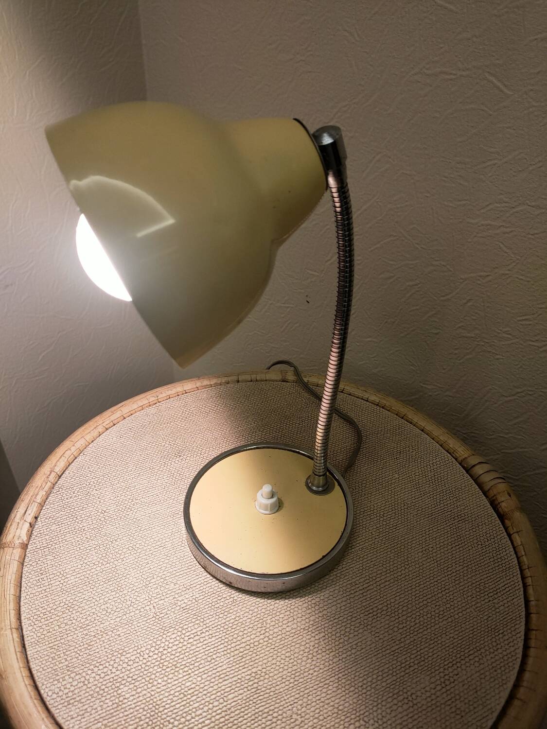 Vintage flexible desk lamp