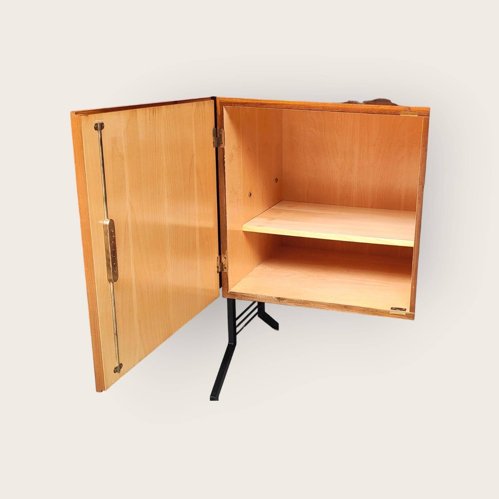 Système mural du milieu du siècle