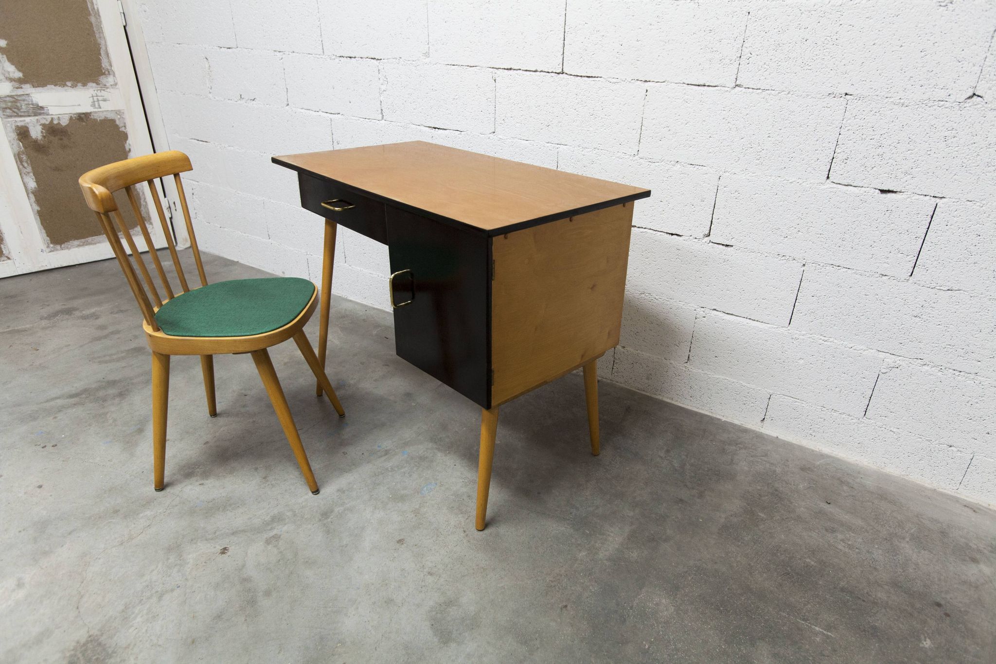 Baumann desk and chair, 1960s, Formica, wood and black, green seat