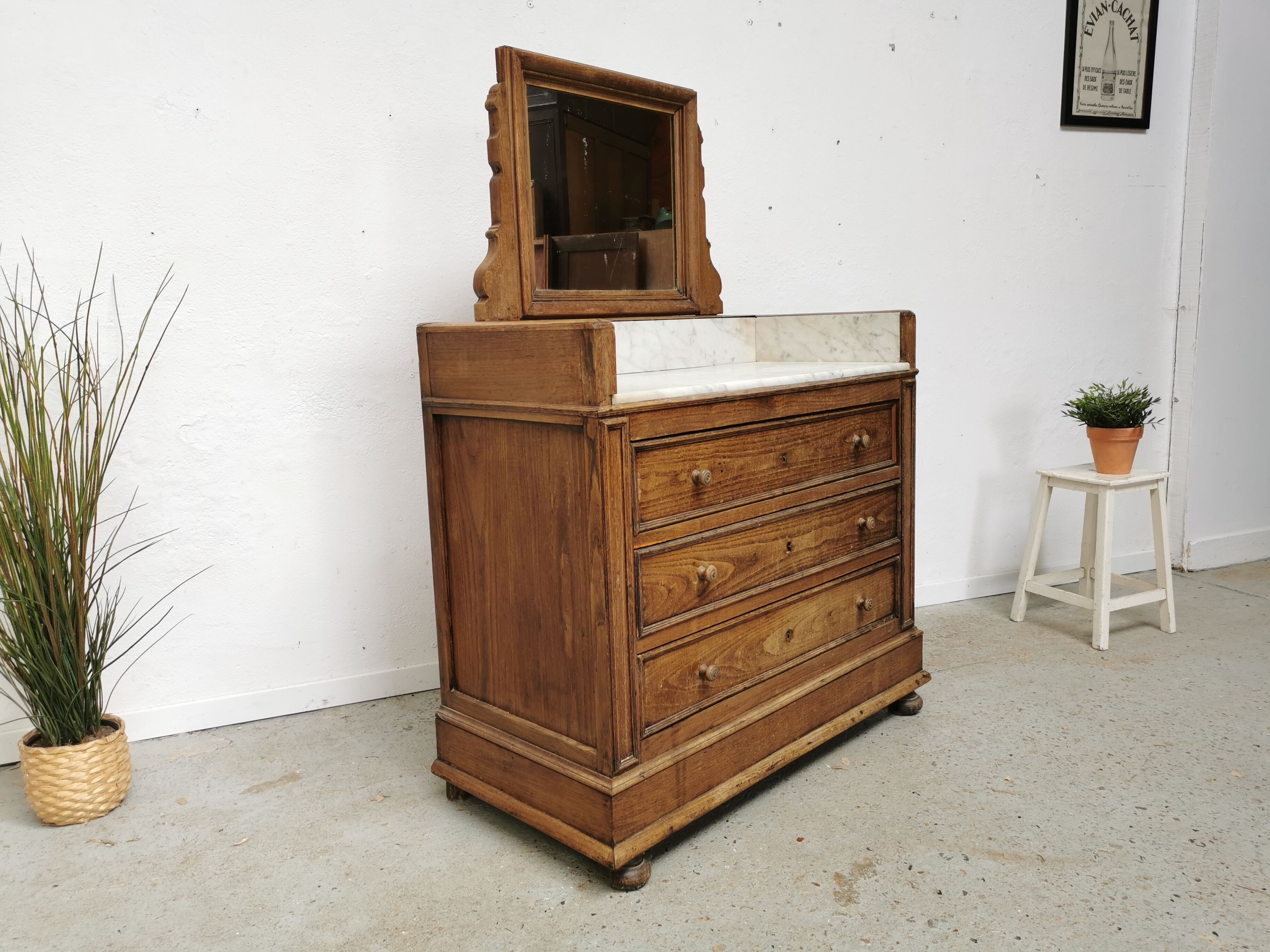 Commode coiffeuse 1900 en chêne et marbre