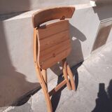 Pin folding chair