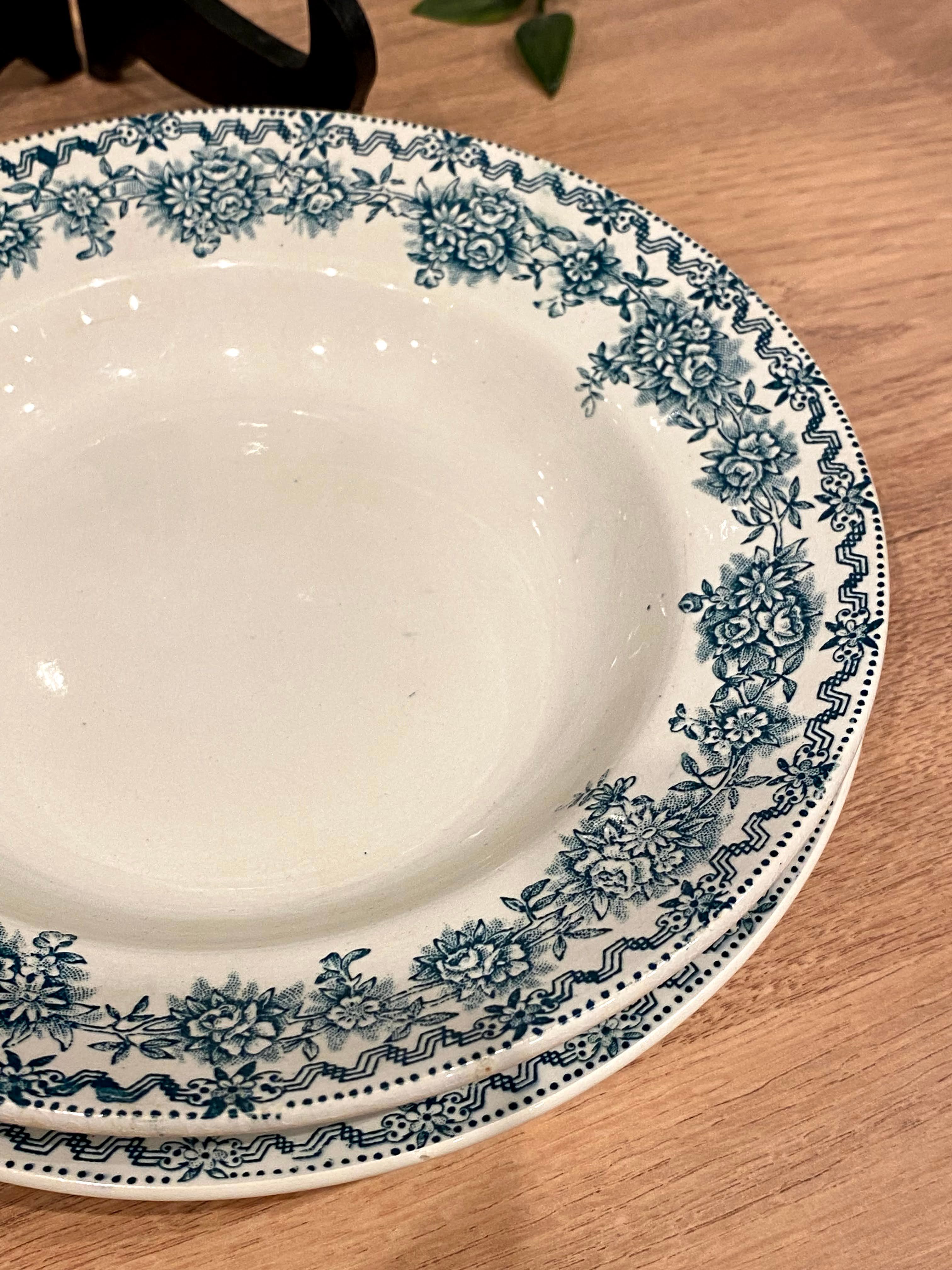 Paire d'assiettes Saint Amand collection Argenton