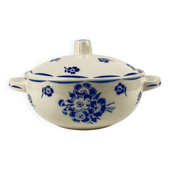 Half-porcelain soup tureen from Badonviller, blue flower pattern, early 20th century.
