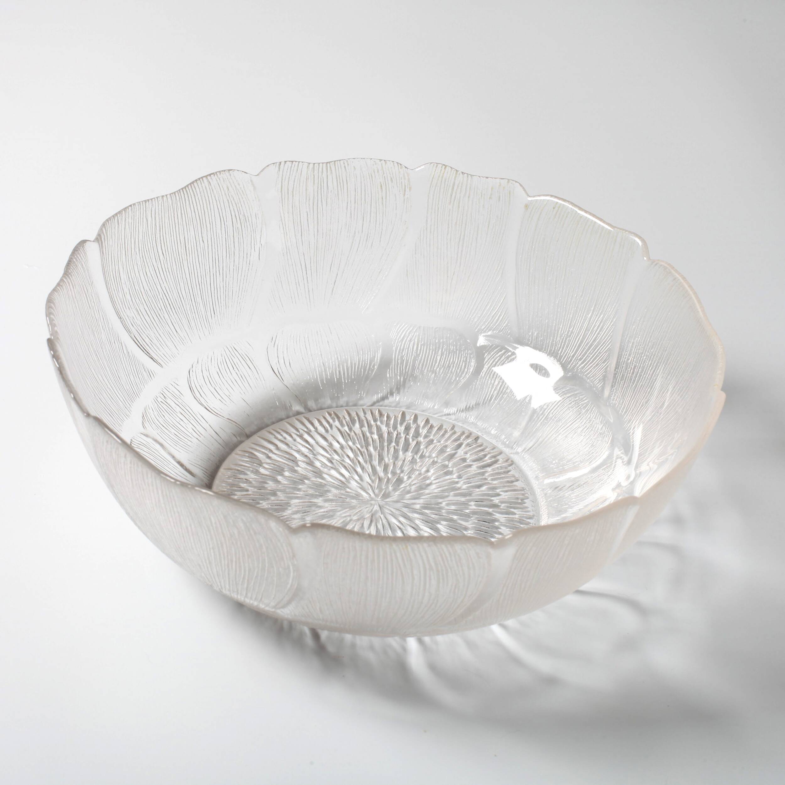 Salad Bowl Fleur, Vintage Decorative Clear Large Fruit Glass Bowl / Arcoroc