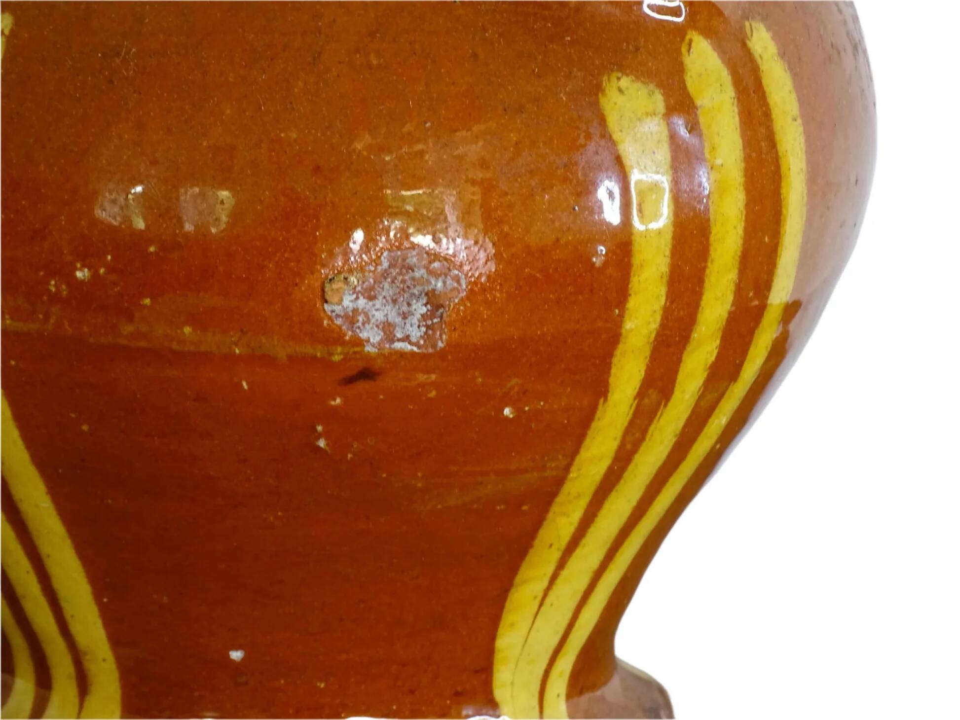 Cruche ou gargoulette ancienne en faïence française à glaçure rayée jaune