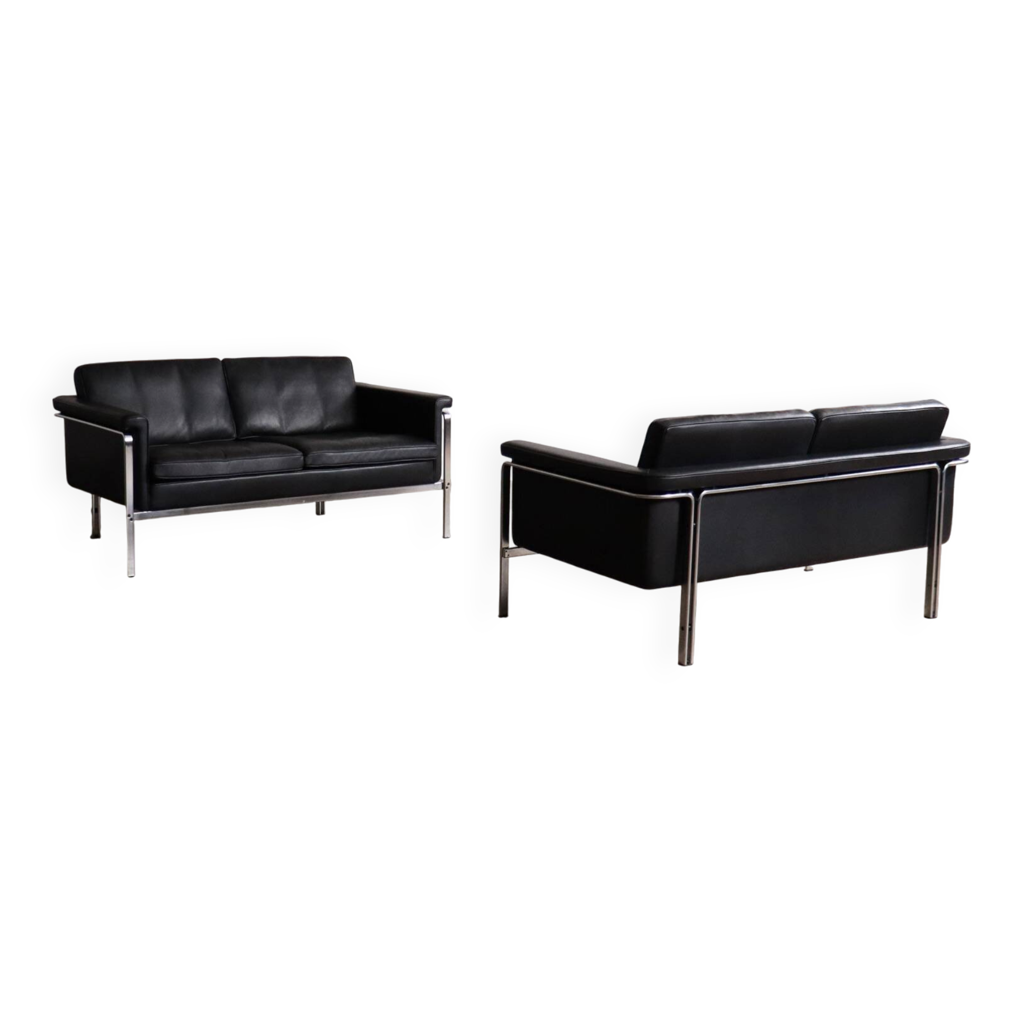 Horst Brüning Model 6912 two seater sofa in black leather for Kill International, Germany 1967