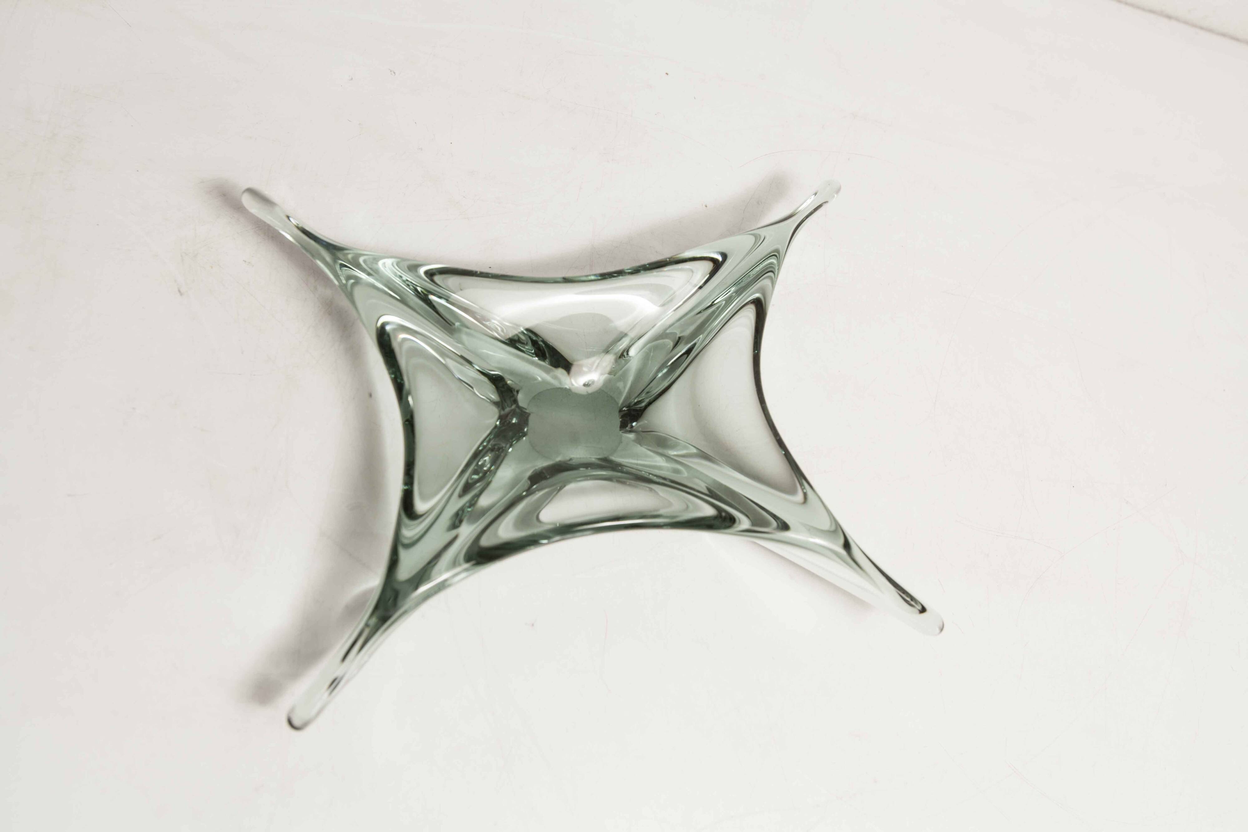 Transparent and green Murano glass ashtray