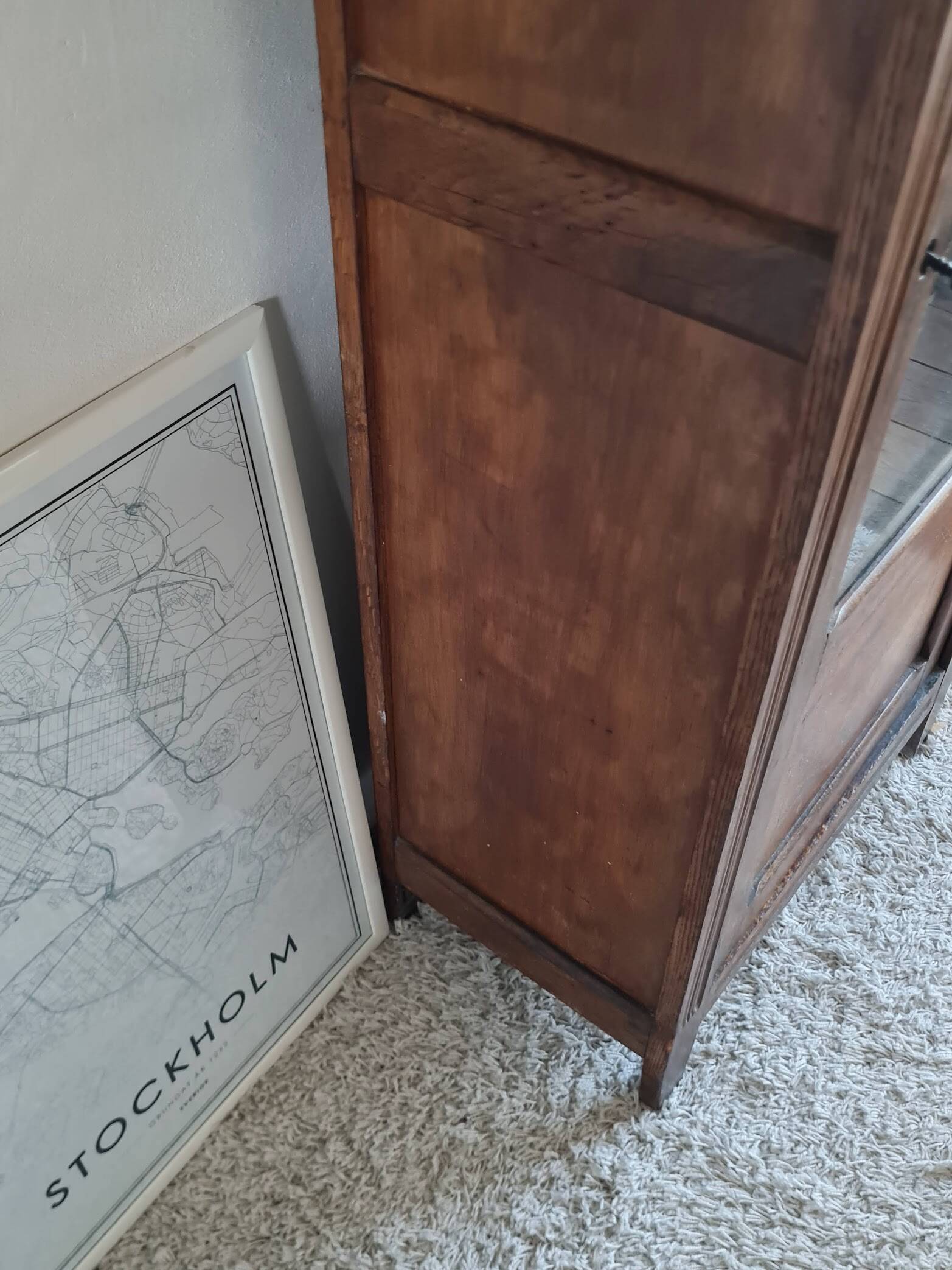 Glass-fronted Parisian wardrobe