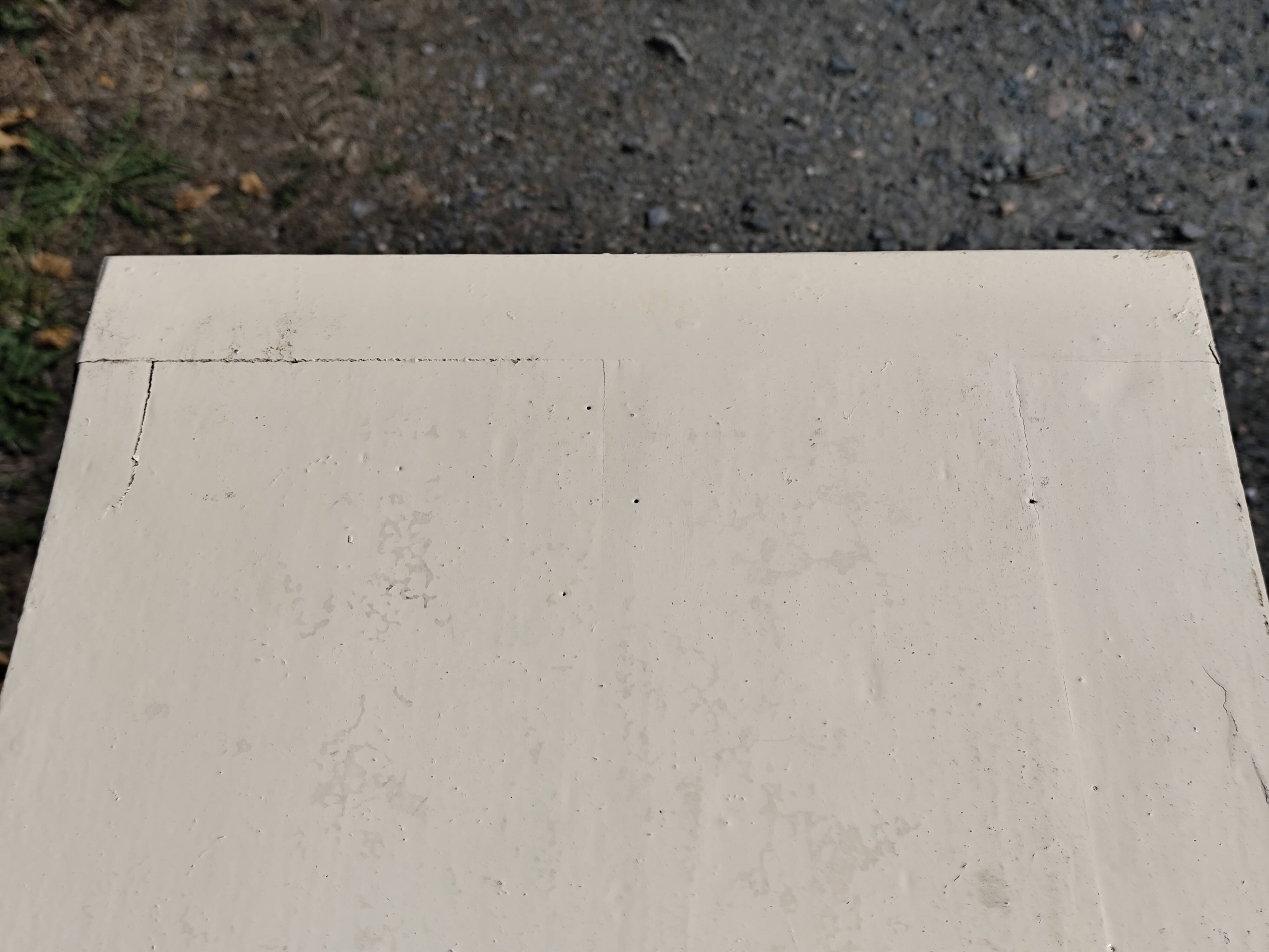 Small Parisian sideboard with one drawer and two doors, white lacquered