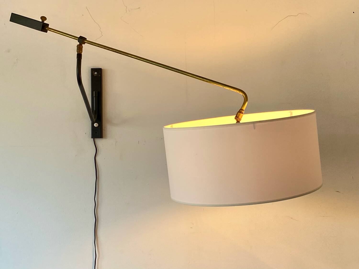 Wall lamp with arms and counterweight 1950