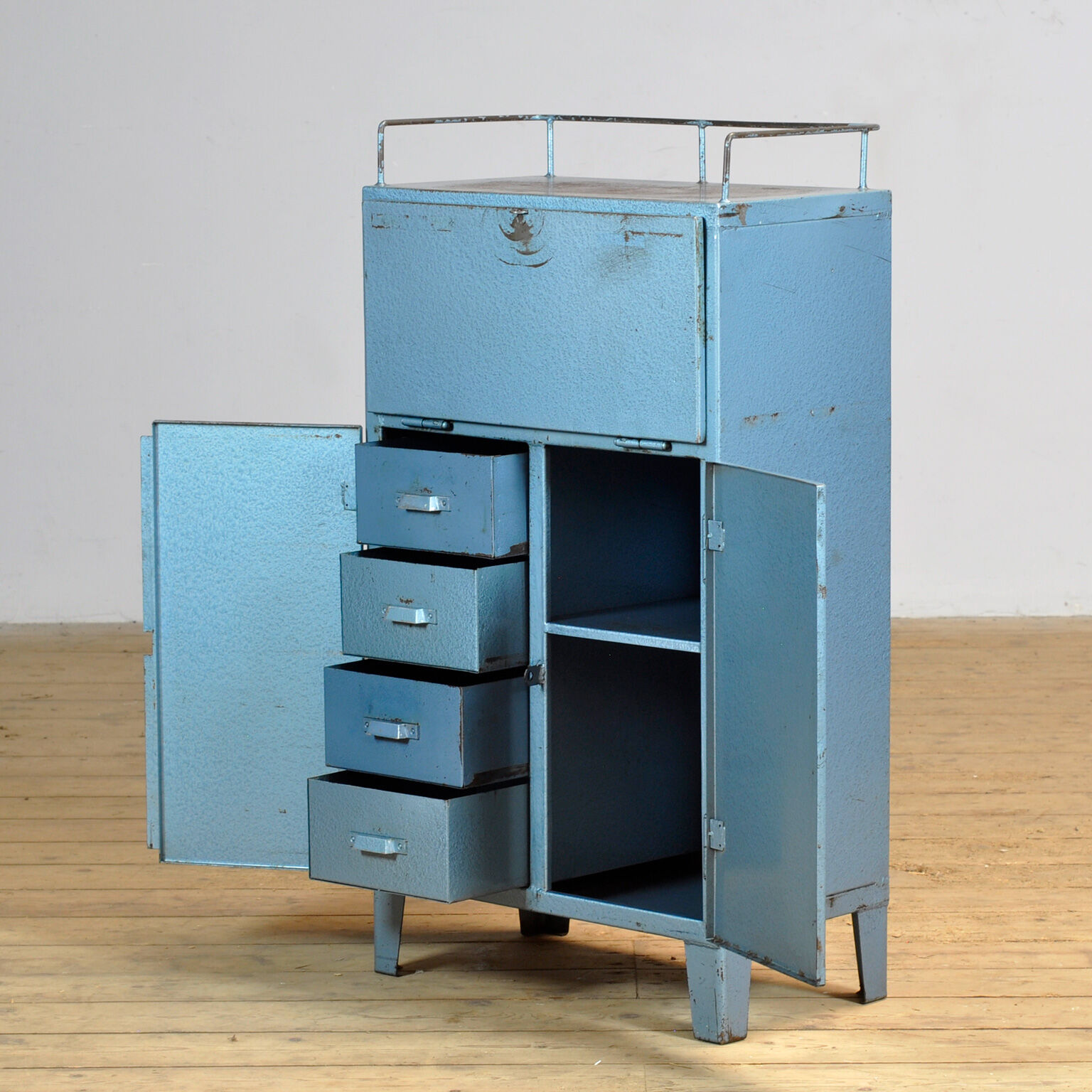 Industrial four-drawer cabinet from the 1970s