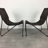 Paire de fauteuils en rotin et fil d'acier par Frederick Weinberg